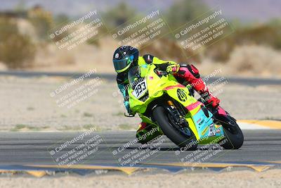 media/Oct-19-2024-CVMA (Sat) [[7df39c5a0d]]/Race 4-Formula Middleweight/
